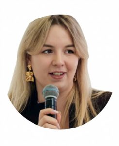 На фотографии Дарья Широкова, студентка и волонтер Московского психолого-социального университета