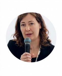 На фотографии Ольга Сулимова, учитель-дефектолог средней общеобразовательной школы города Светогорска Ленинградской области