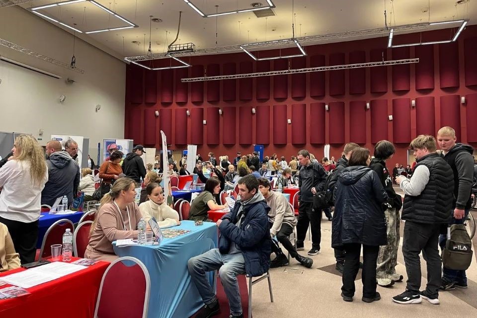 Более 1 100 рабочих мест предложили петербуржцам с инвалидностью на специализированной ярмарке вакансий